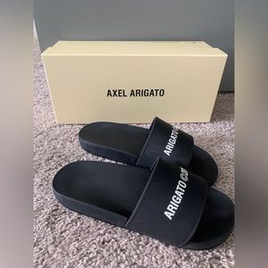 Axel Arigato Black Pool Slides